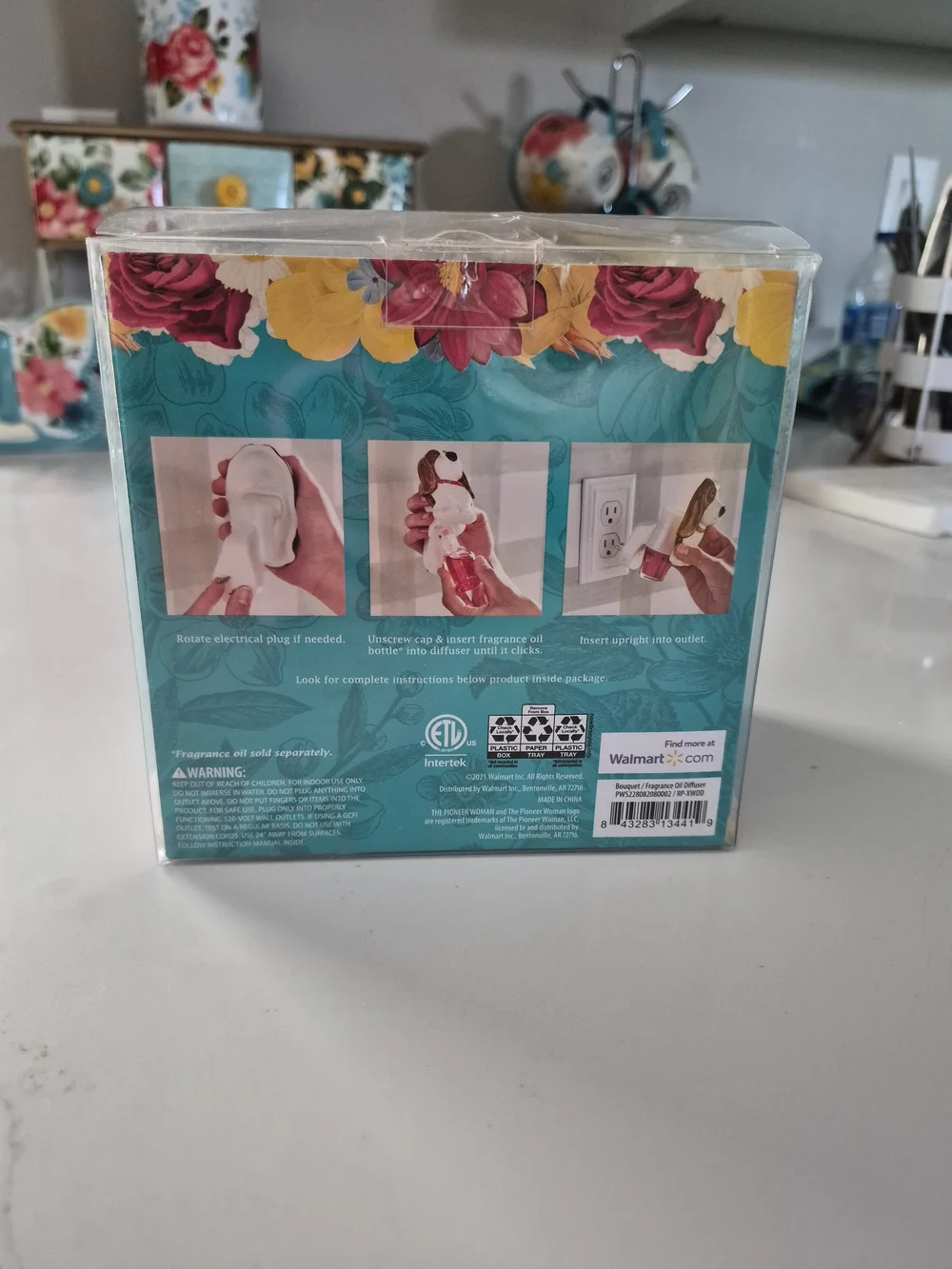 The Pioneer Woman Bouquet Plug-In Fragrance Oil Diffuser - HTF Discontinued